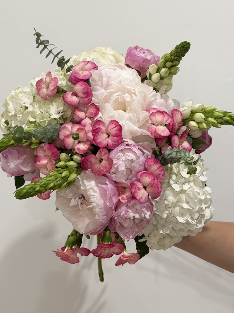 Fleur & Co. florist in Valley Falls SC
